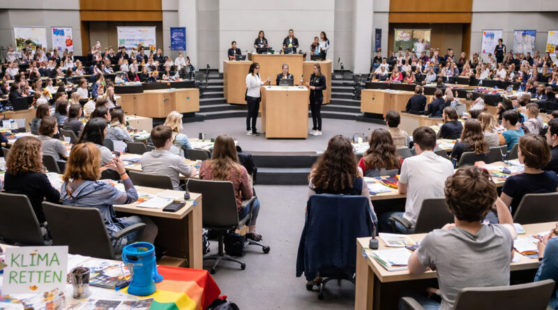 Das Berliner Jugendforum: Jugendliche machen Politik