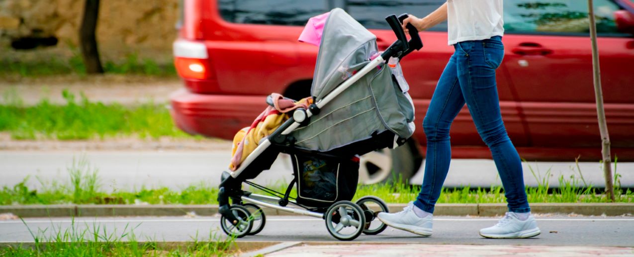 Kinderwagen oder Tragegurt