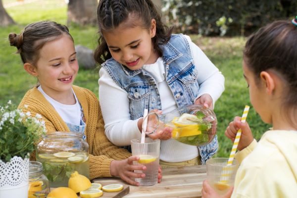 Limonade für ein Kindergeburtstag