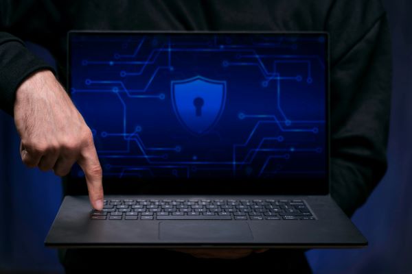 Schutz vor Digitalen Bedrohungen im Netz