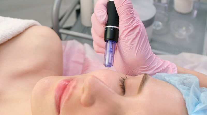 Hydro-Peeling vs. Micro-Needling: Nutzen & Risiken