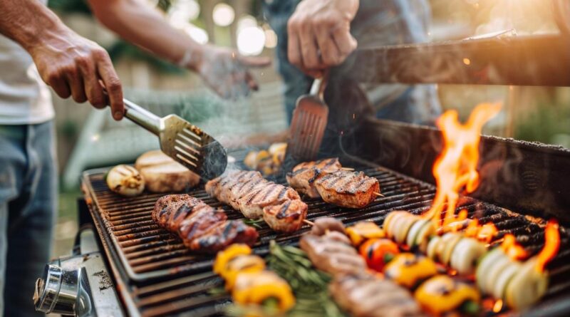 Grillsaison vorbereiten: Reinigung, Zubehör, erste Rezepte