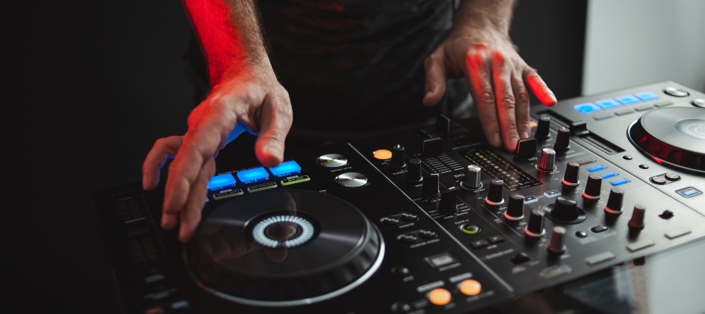 DJ und Musikproduzent